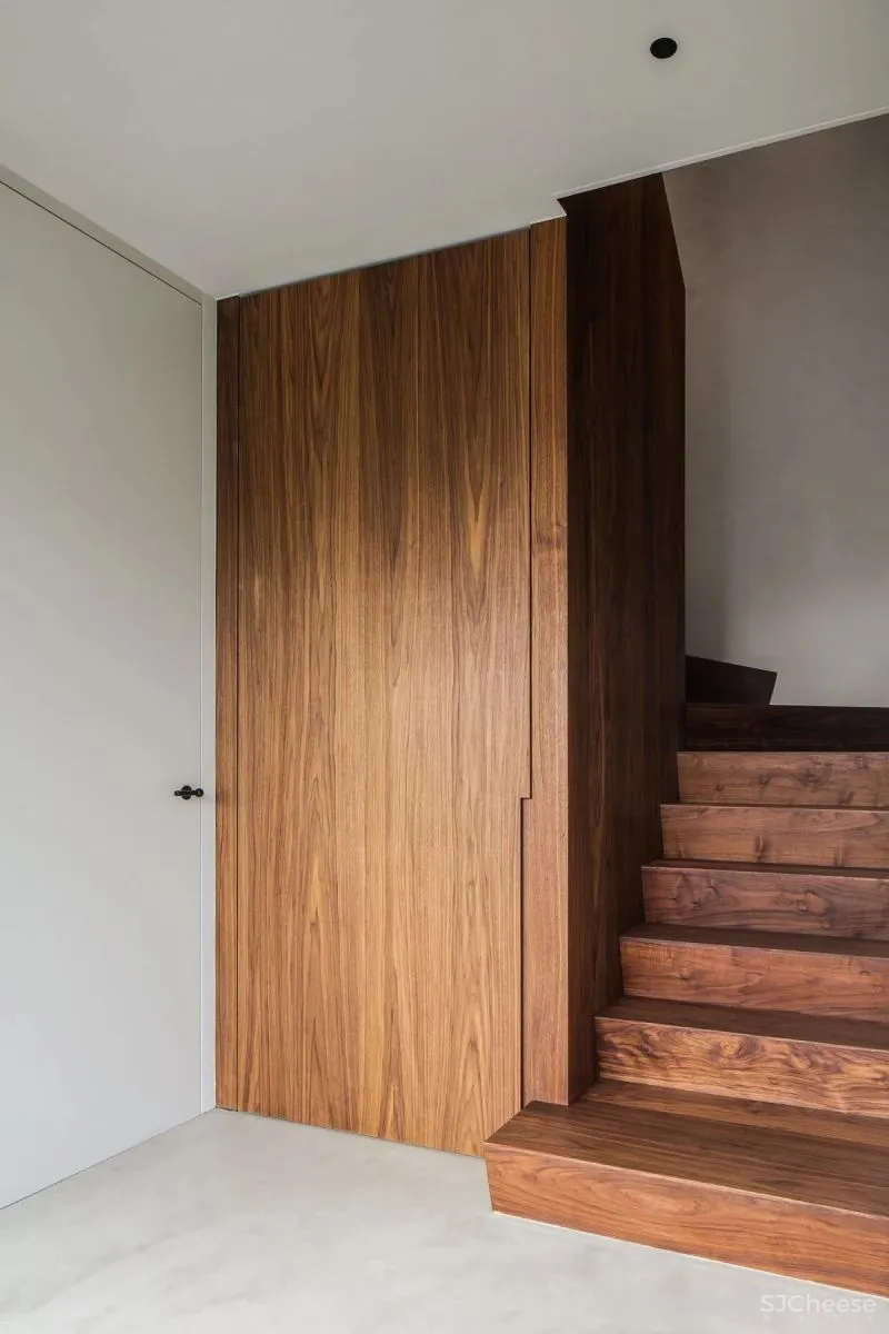 【Pieter Vanrenterghem】微妙的层次与精巧的内饰