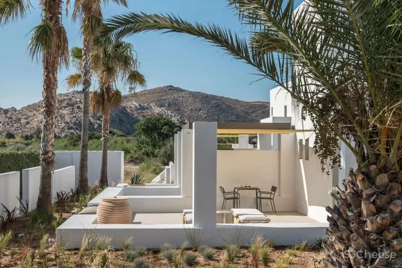 极简主义 希腊PARĪLIO酒店 INTERIOR DESIGN LABORATORIUM