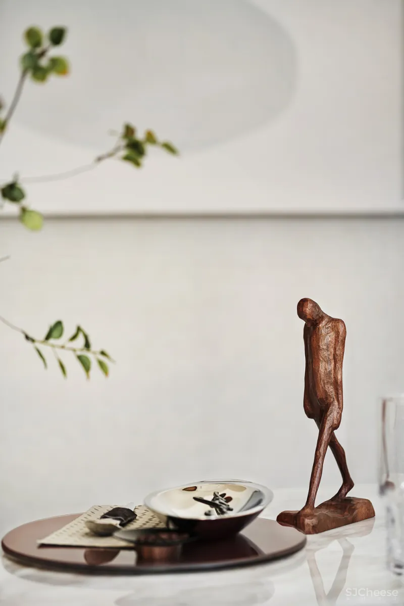 LESTYLE 乐尚设计:254㎡艺术住宅,家的鎏金光影!