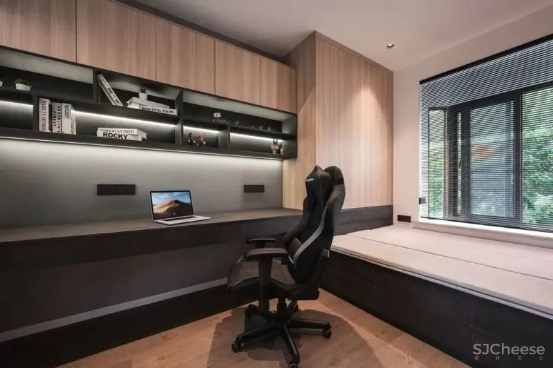 隔出玄关，打开客餐厅，环绕落地窗让家充满阳光 王中玮