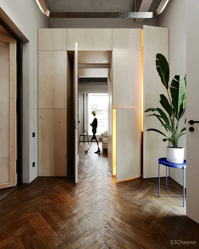 120平米的公寓融合了新与旧、粗犷与细腻、厚重与轻盈