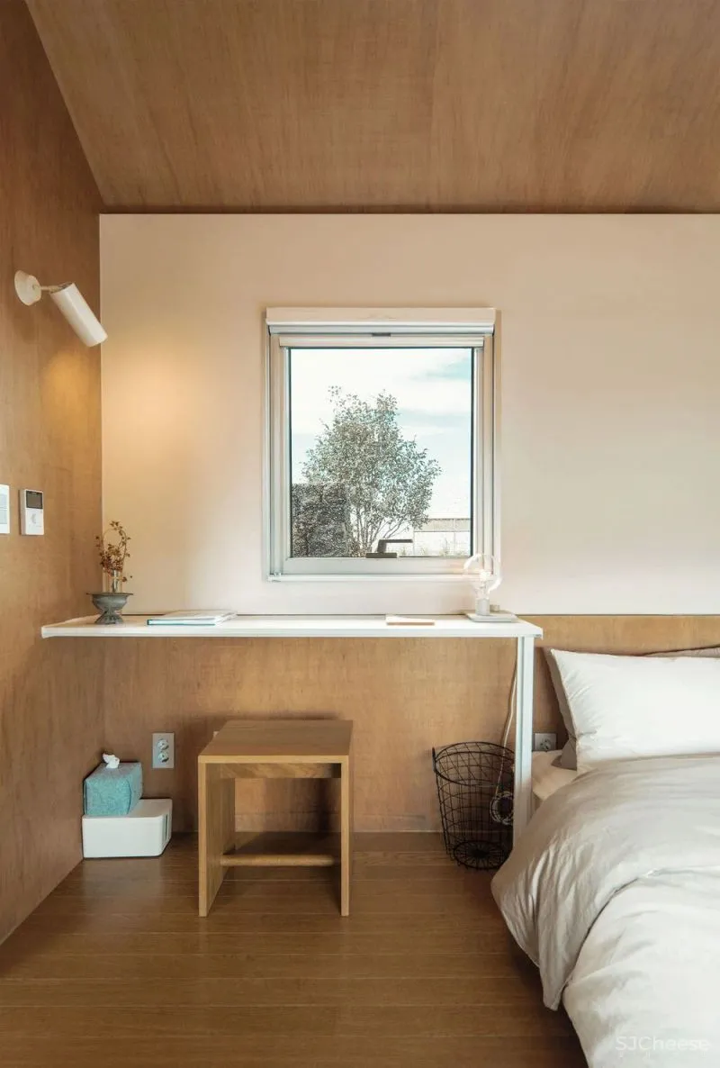 原木度假风，济州岛上的极简小公寓