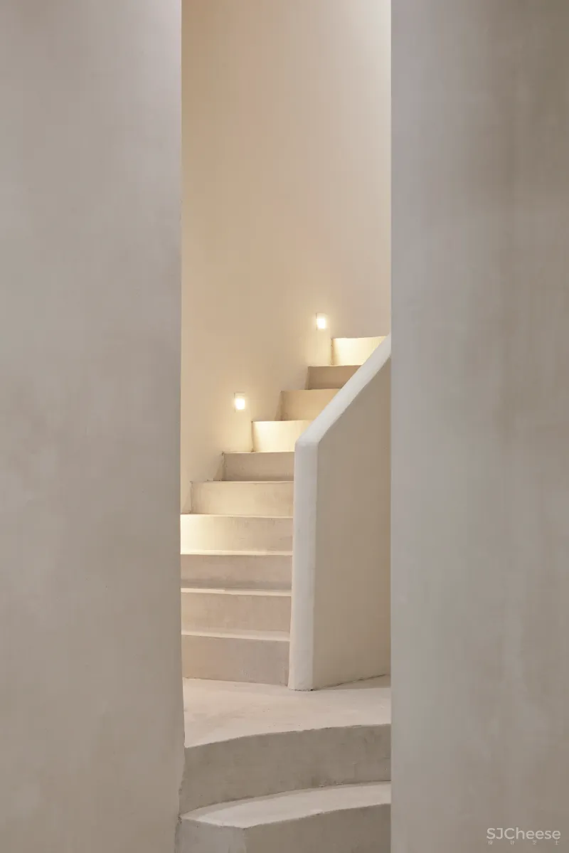 也间设计 × 摄影空间:空间中的白月光