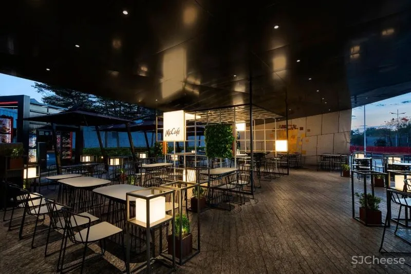 梁志天新作 麦当劳CUBE旗舰店