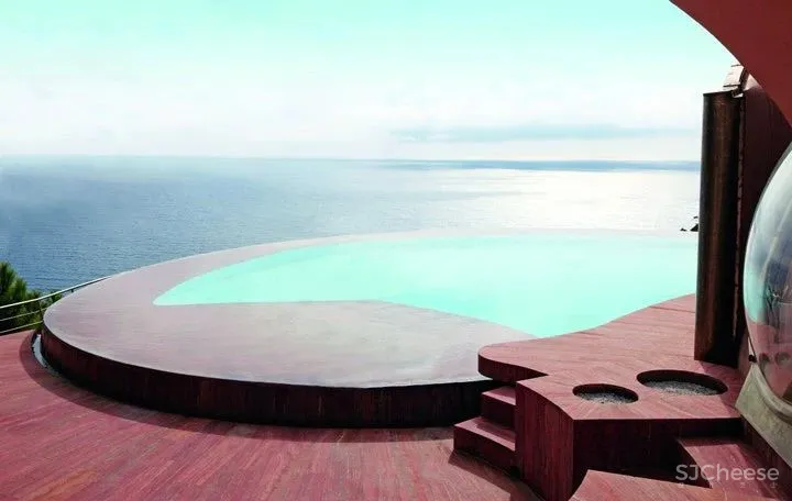 设计太超前?皮尔卡丹售价30亿的泡泡屋,卖了6年无人问津