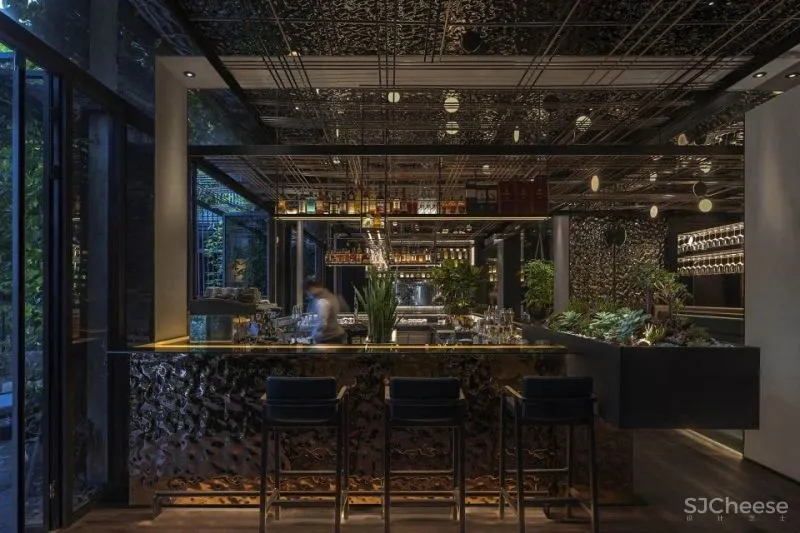 上海艾本酒店花园店—Le Coq酒吧餐厅