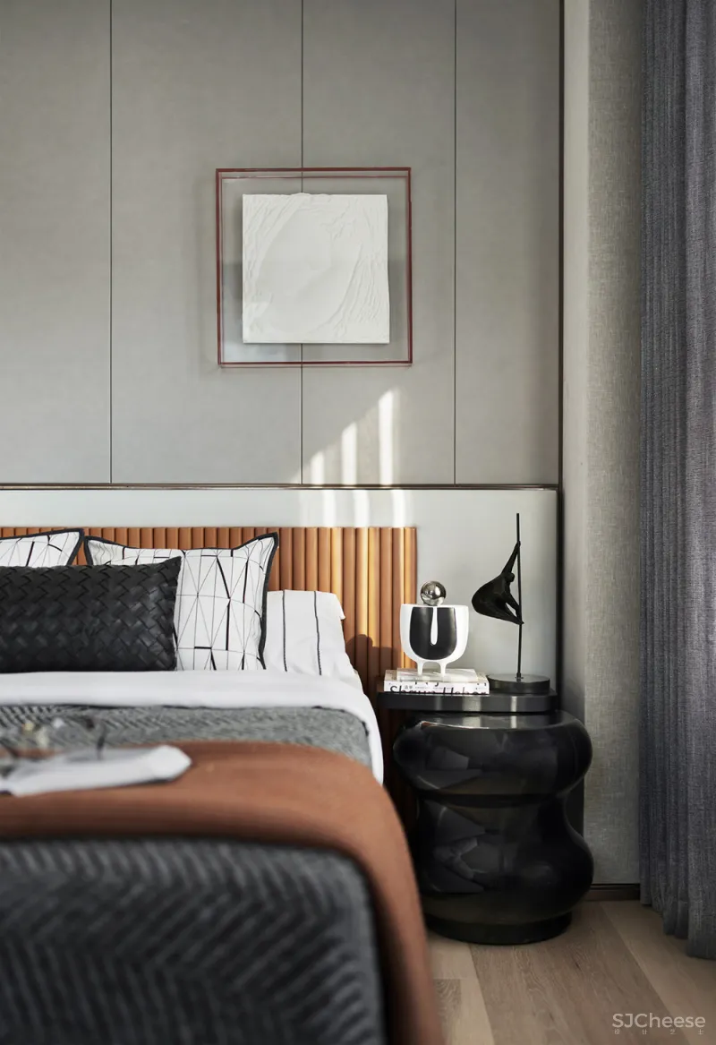 LESTYLE 乐尚设计:254㎡艺术住宅,家的鎏金光影!