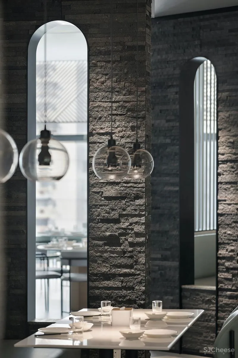 马艾洋 不一样的川菜馆,满满的极简与时尚