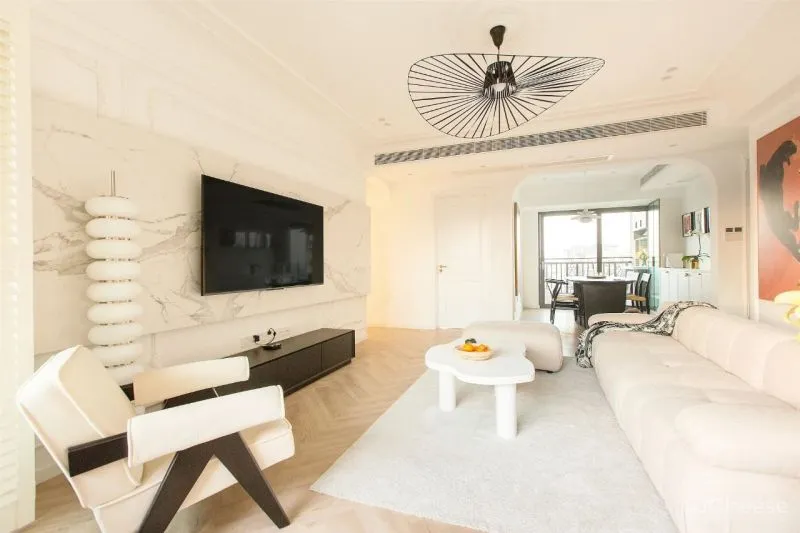 深圳夫妇买下143㎡,两户型打通 厨房合并,勾勒优雅“法式风情”!