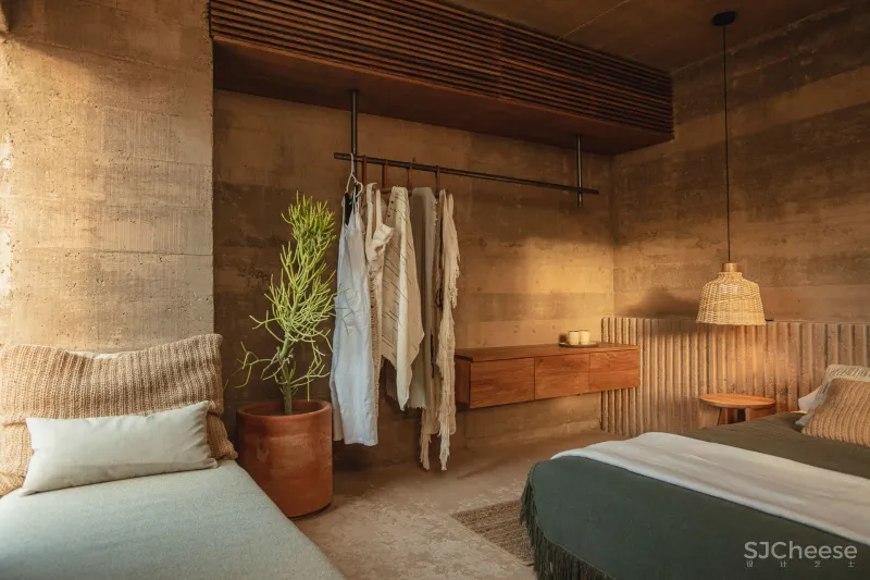 混凝土打造的侘寂野奢民宿,越「简陋」越高级