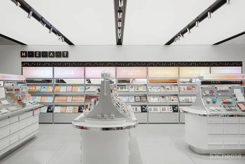 立品设计 H.E.A.T 喜燃南京体验店——“美妆情报局”