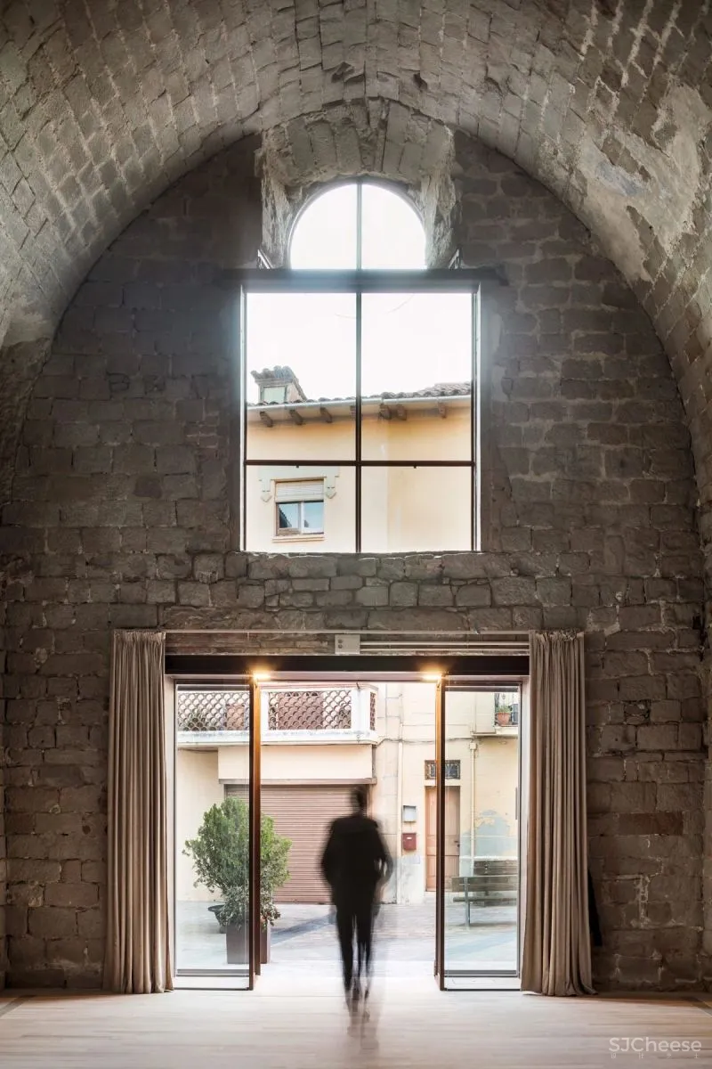 Carles Enrich 丨 设计，在建筑中沉淀