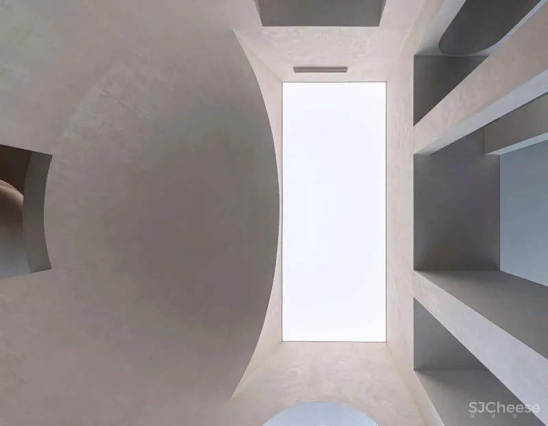 空间美学达到极致，让进入者在精神层面被感知