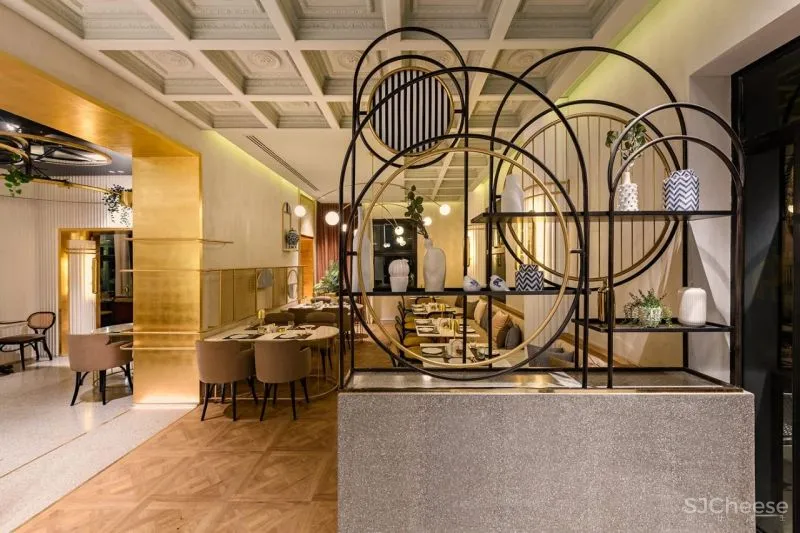 Alchemy新作 古铜色餐厅设计