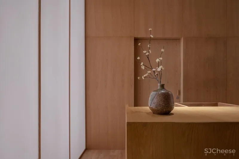 曼谷极简主义的日本美学设计闹市温泉