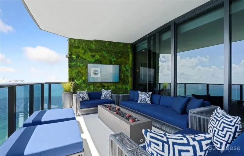 全球唯一保时捷豪宅大楼,跑车直接开进去