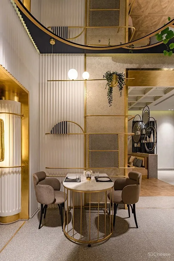 Alchemy新作 古铜色餐厅设计