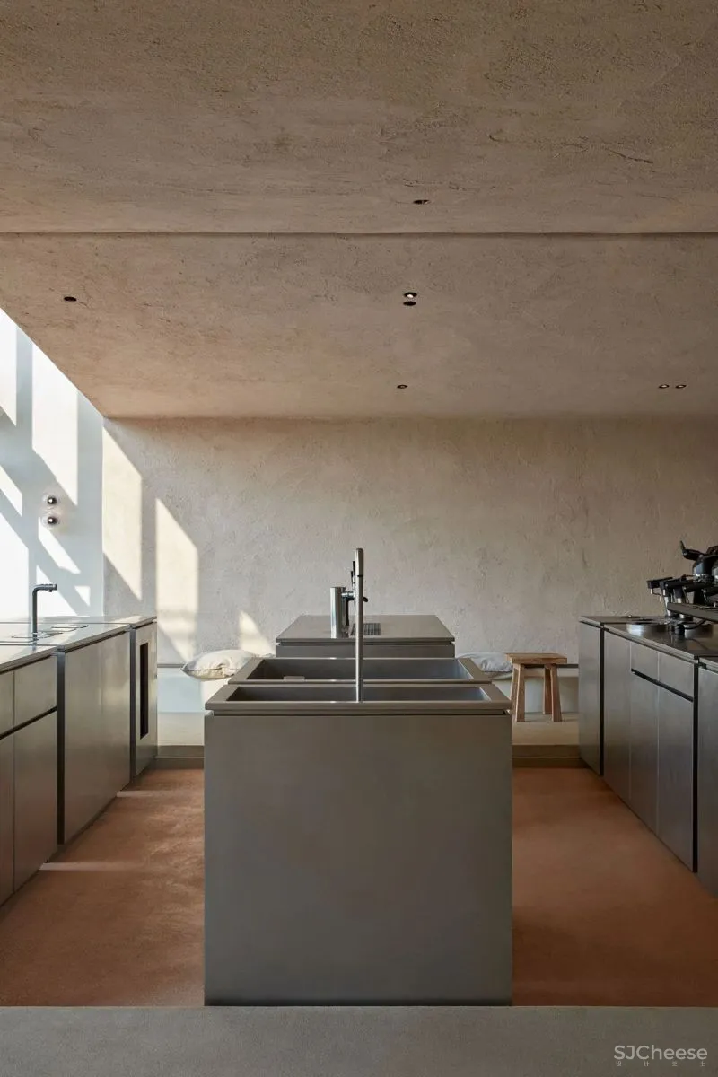 大地色极简别墅，不一样的格调