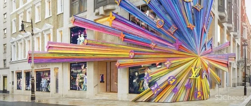 LV东京银座新店开业,御用设计师青木淳的“水光感”立面设计亮了!