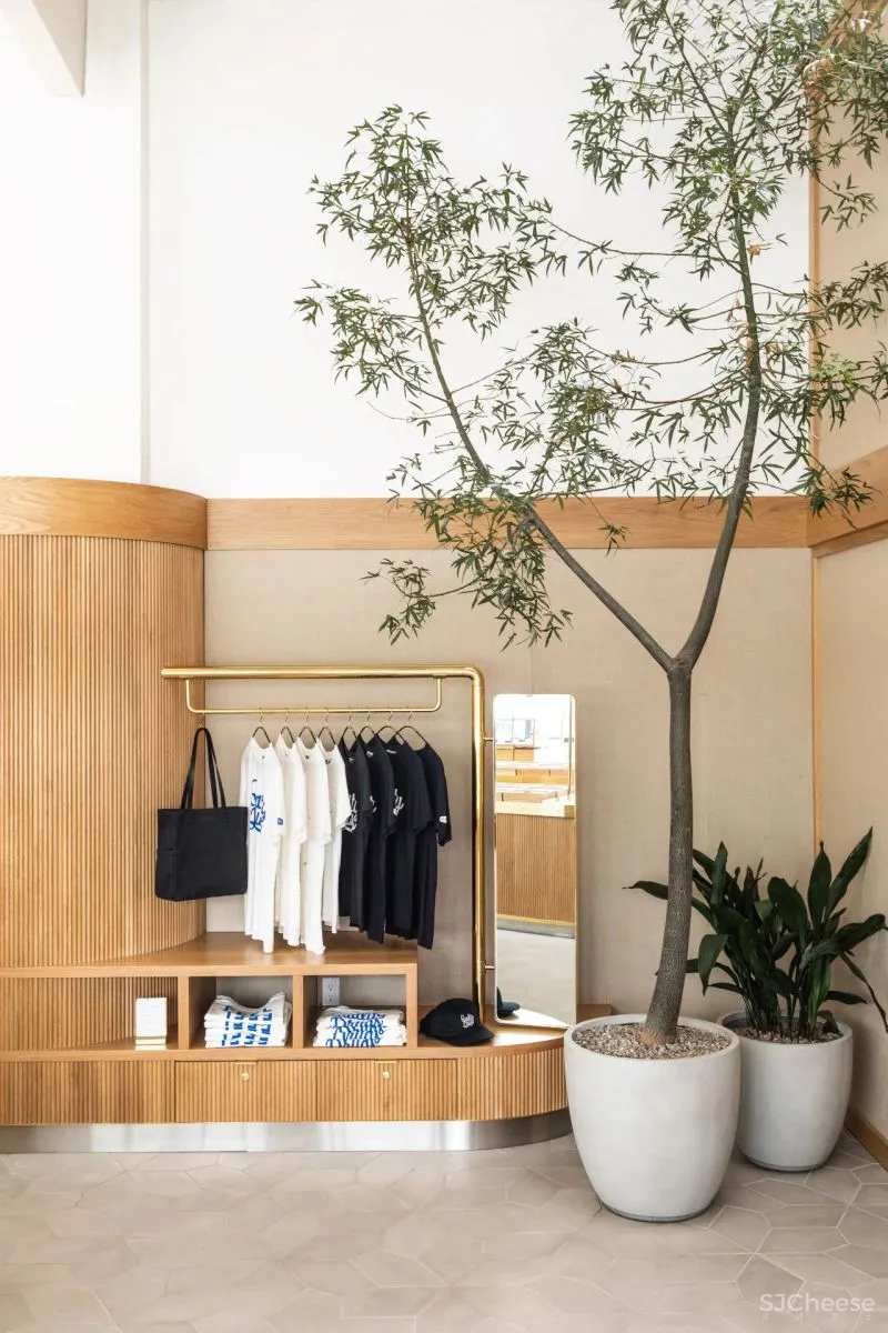 Pharmacy 一场沉浸式艺术零售之旅