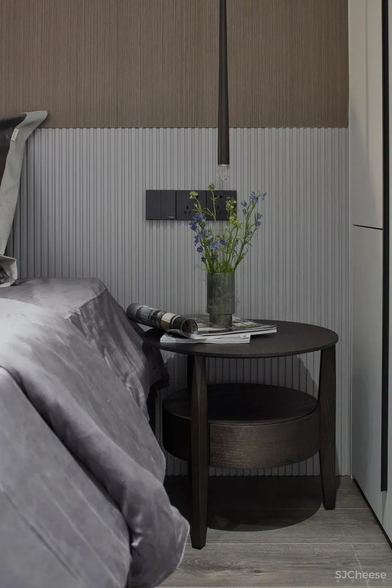 黑、白、灰、木，简练时尚的现代空间｜迪尚设计