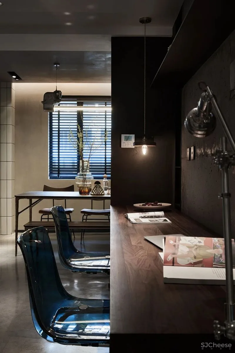 看完暗黑系工业风,其它风都“过时”了?