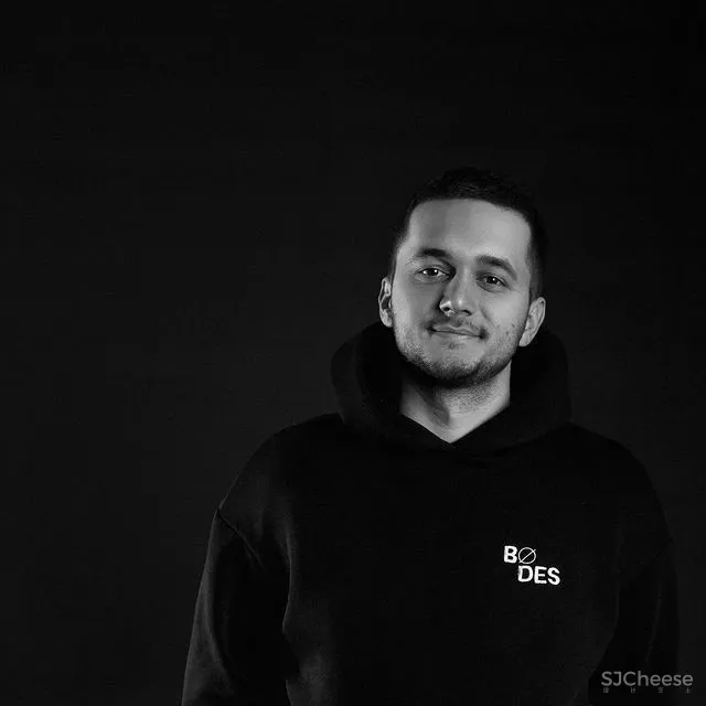 89㎡原木 黑色，你喜欢吗