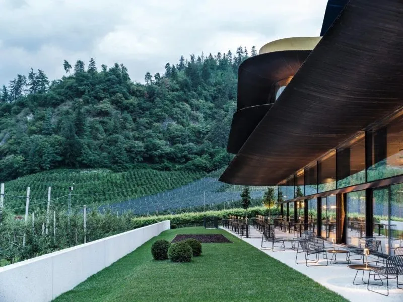 在乡下建一栋精品酒店,屋顶和农田皆有乐趣,一晚还不到千元