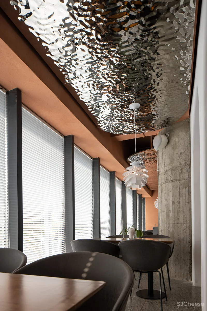 【新作】LIP 餐吧