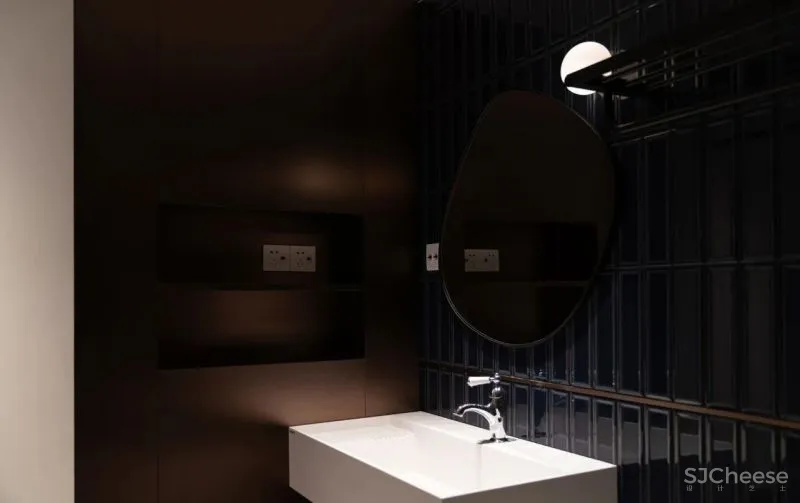 160㎡老房重装,不动硬装也能出彩