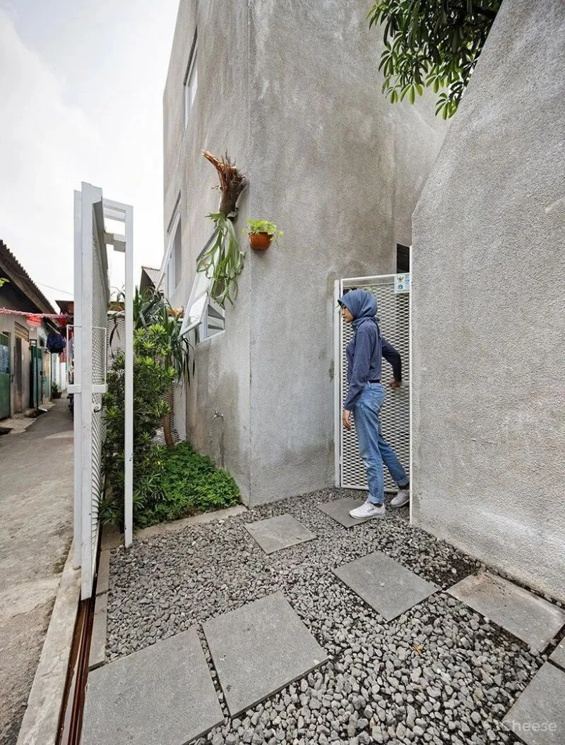 印度尼西亚，雅加达，“双胞胎”住宅 DELUTION