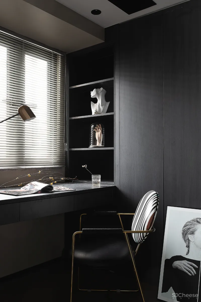 180m² 五室二厅，这样布局 1㎡ 都不浪费！