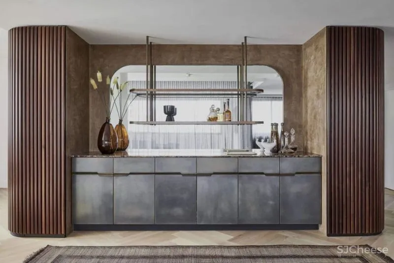 Alexandra Brown 新作 当代折衷主义美学