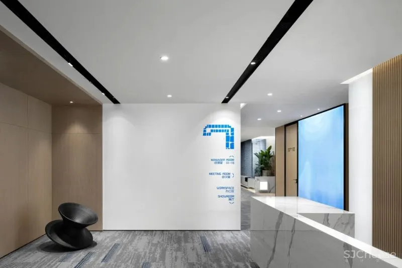 知白设计 × 餐盟严选:盒中绿意,21棵树的办公空间