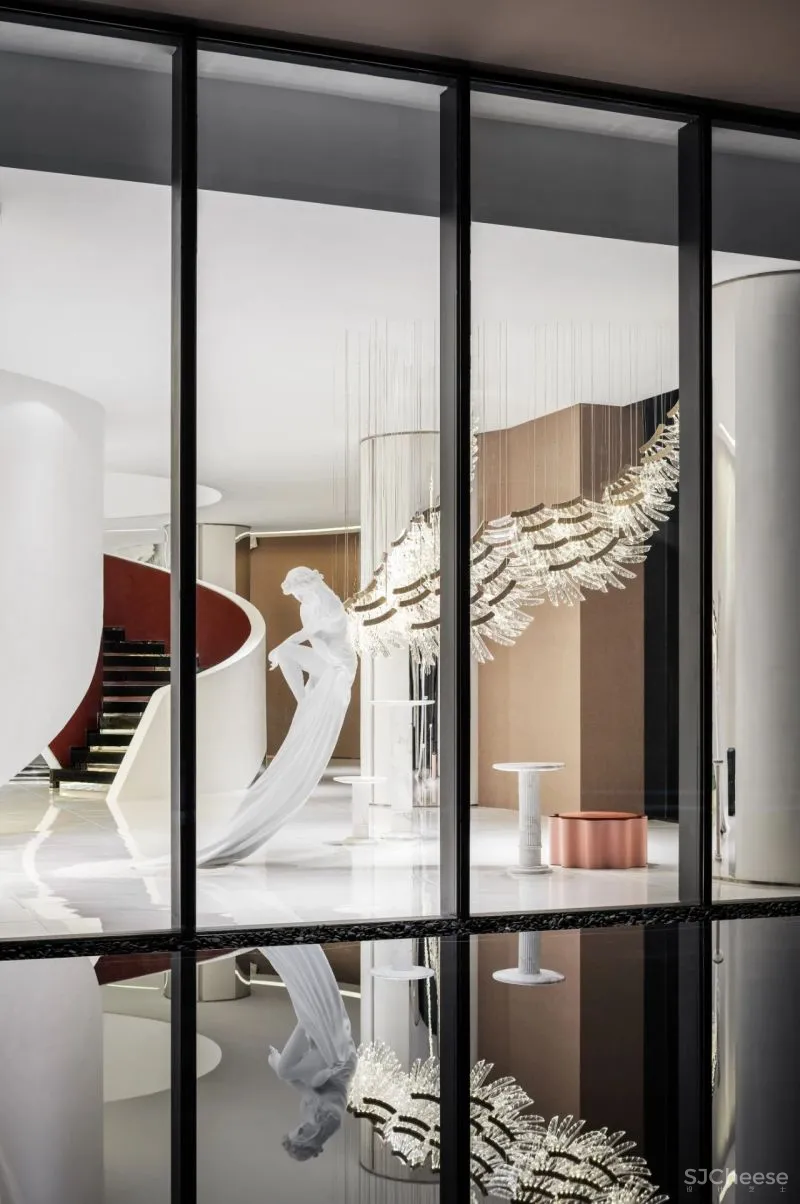 刘荣禄新作|生活艺术馆 「穿行宇宙的星际航母」