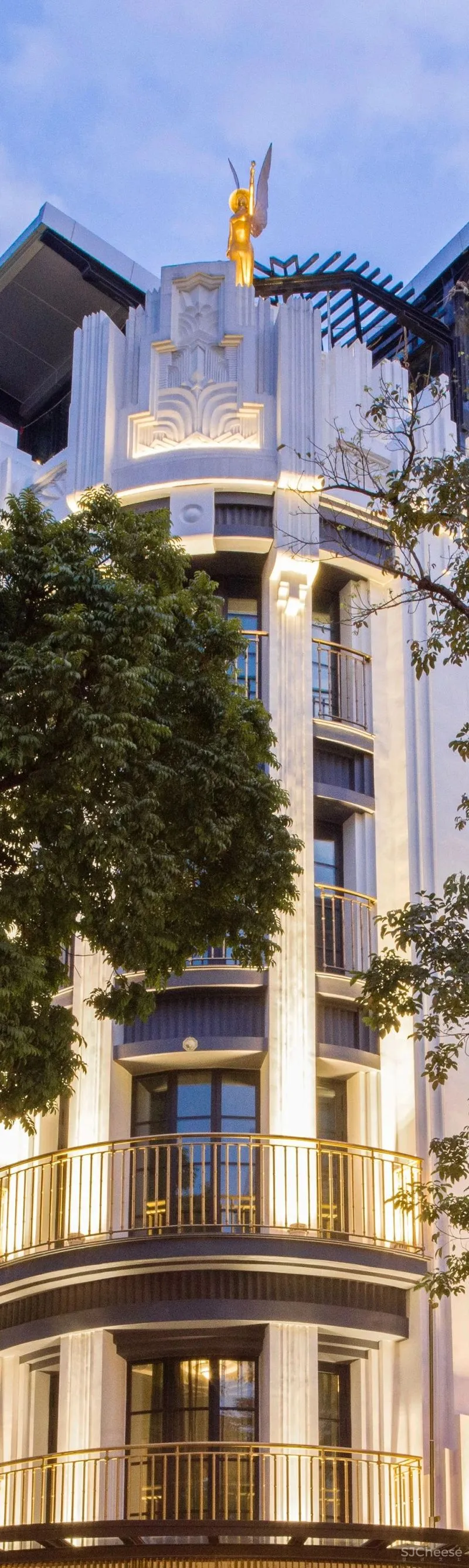 全球第八家嘉佩乐酒店 Bill Bensley营造优雅繁华的绝美氛围感,仿若重回旧日荣光!