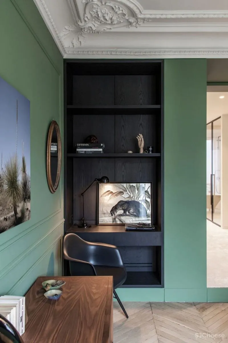 鲜明色彩对比,演绎全新法式空间