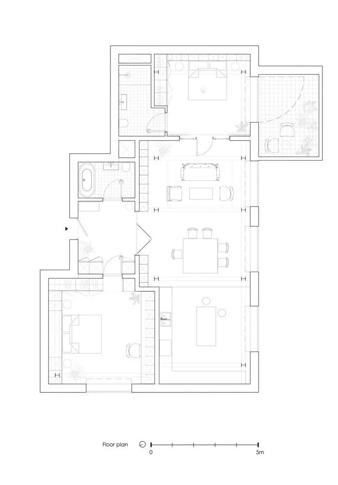 120平米的公寓融合了新与旧、粗犷与细腻、厚重与轻盈