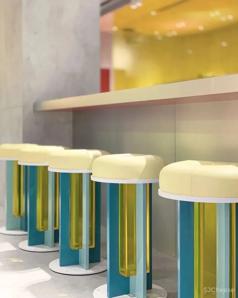 浪漫有趣，轻奢粉色系商业空间