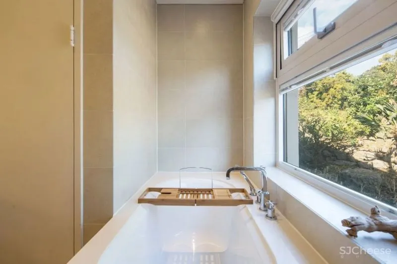 Breathe in Jeju 一起看海的美景 Z Lab