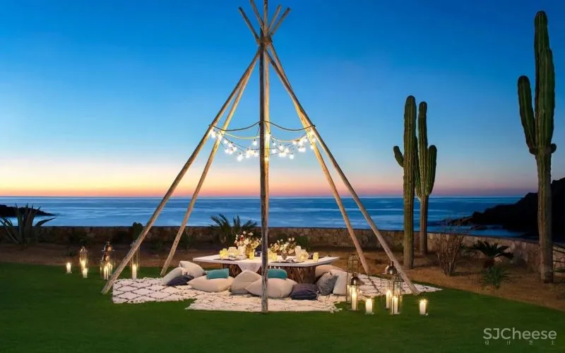 蒙太奇洛斯卡沃斯酒店