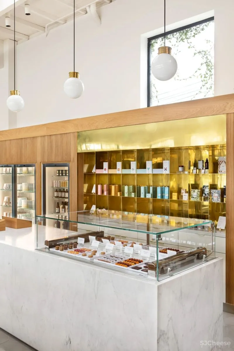 Pharmacy 一场沉浸式艺术零售之旅