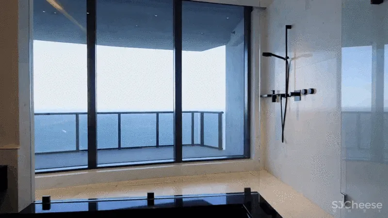 保时捷1000多平海景房，一家三口住，太奢侈了！