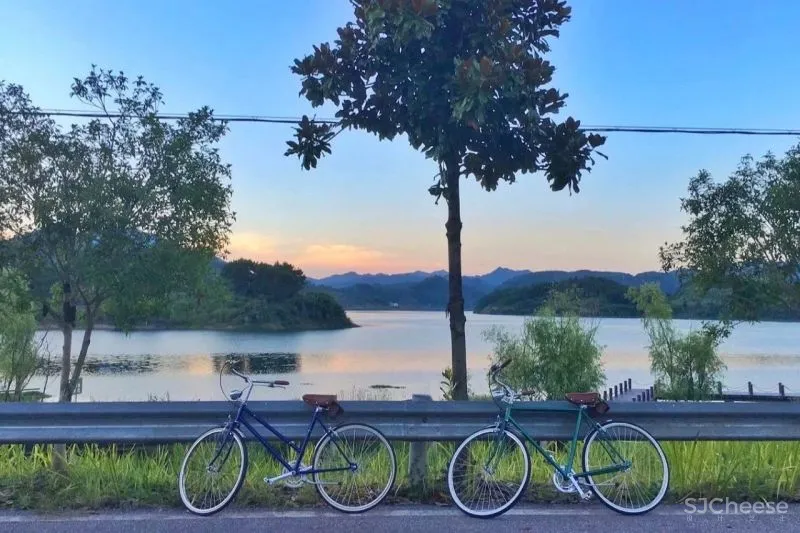 独家首发!江浙沪超野奢摩洛哥风情民宿,面朝湖泊坐拥田园,开业就吸引爆火综艺来录制!