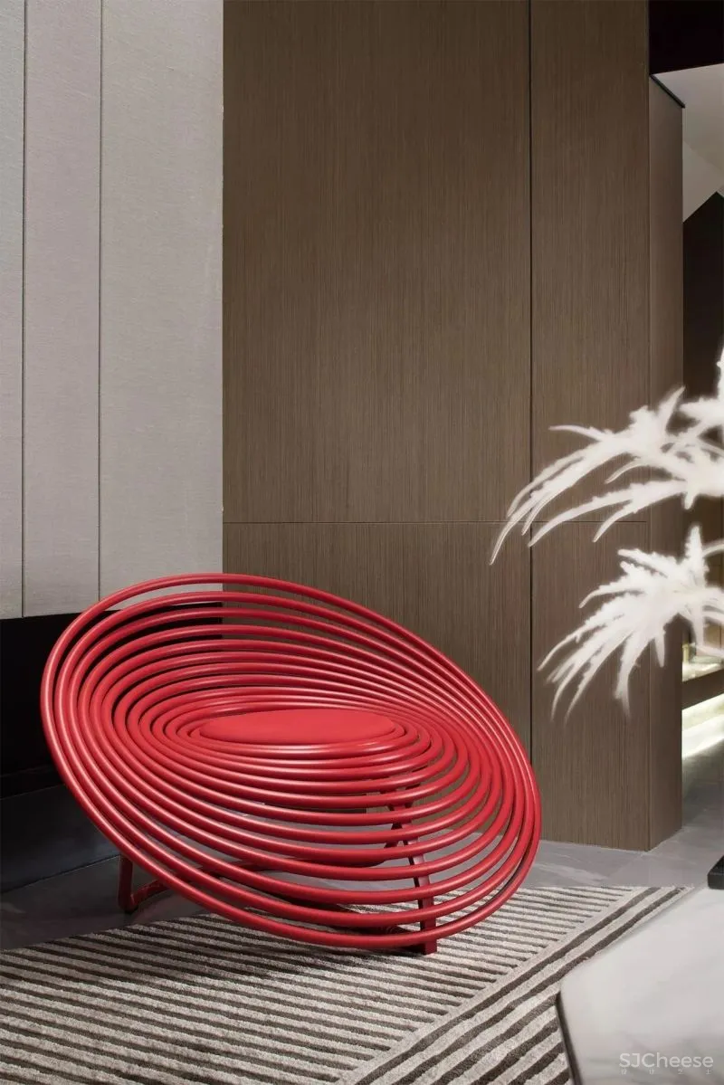 摇滚红与黑 元禾大千新作