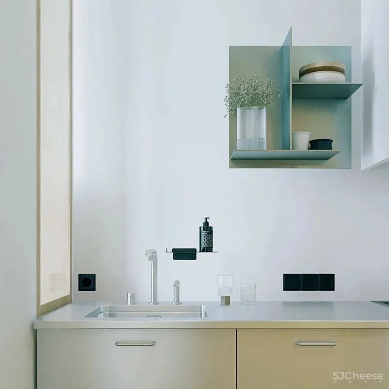 【Mikhailova Sasha】古典与简约时尚的交织