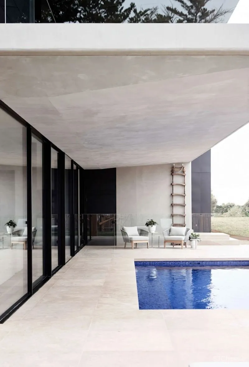 Rob Mills新作,兼具质朴与奢华的海边豪宅设计