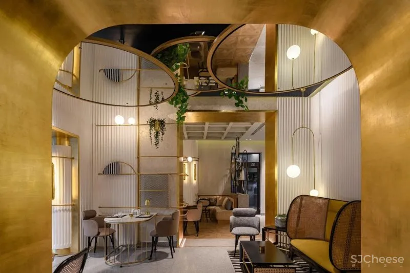 Alchemy新作 古铜色餐厅设计