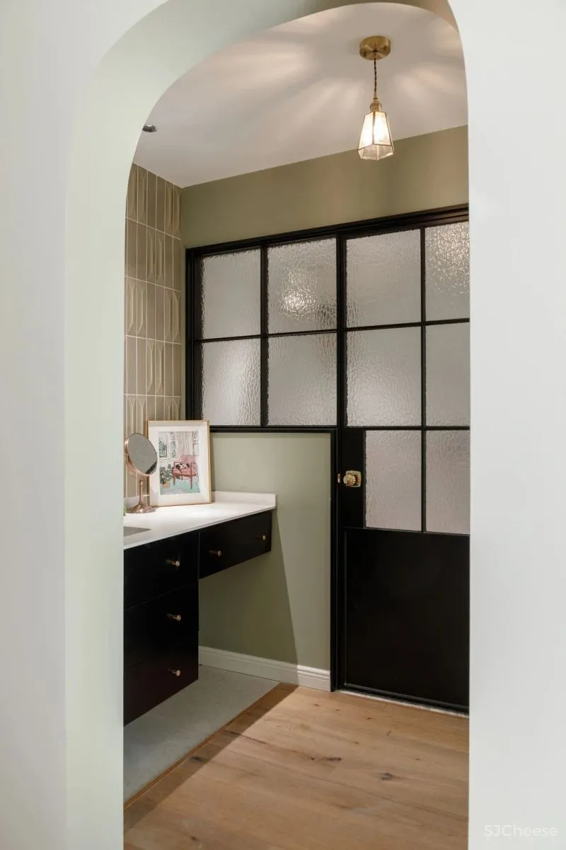 强烈安利超美中古风!83㎡两室改三室,安放三代五口人,收纳真心强大!