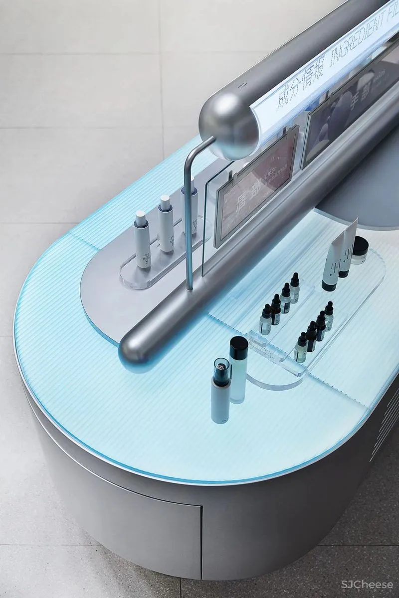 立品设计 H.E.A.T 喜燃南京体验店——“美妆情报局”